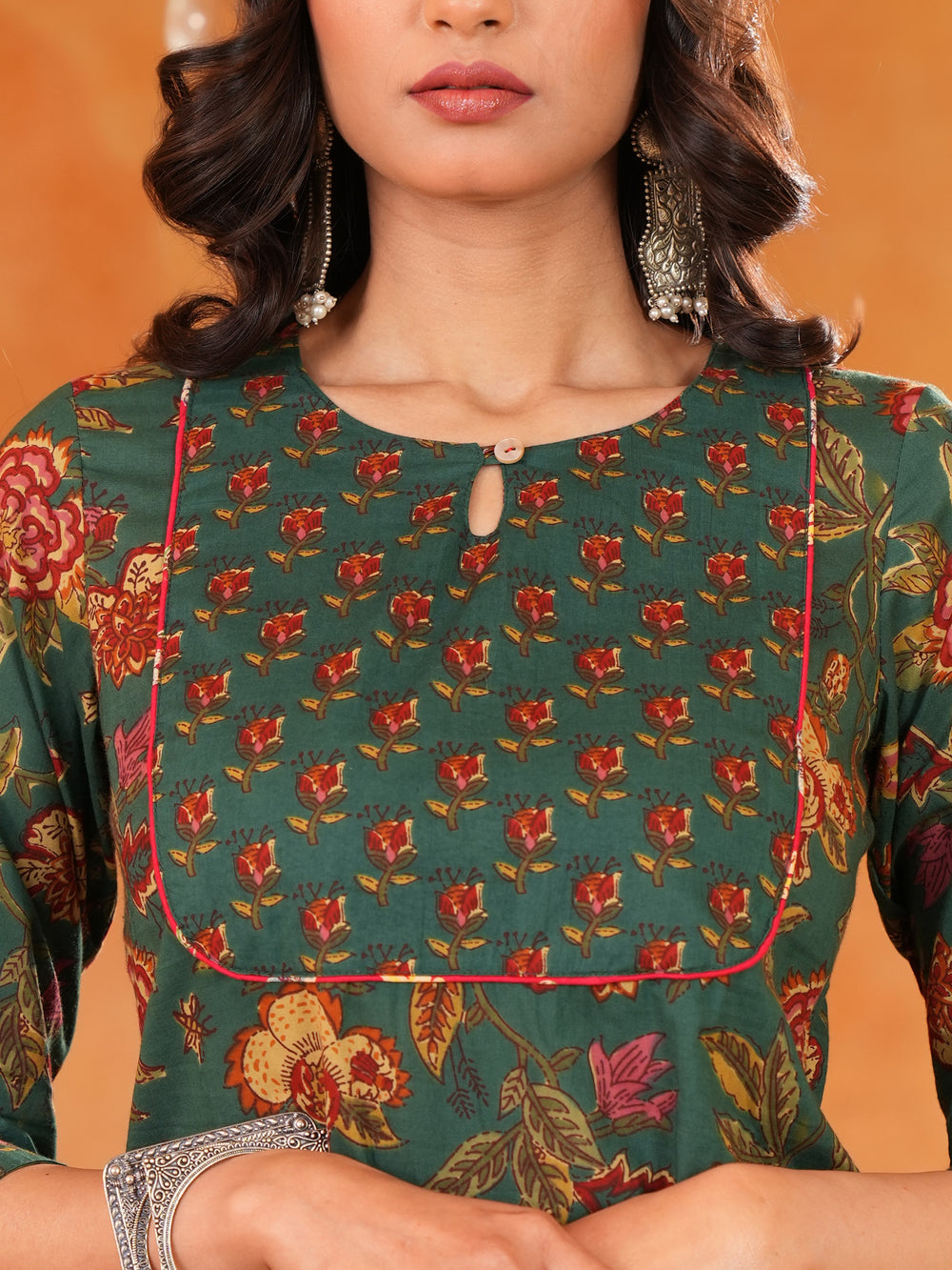 Women's Green Floral Print keyhole Neck Cotton Straight Kurta with Pant Set
