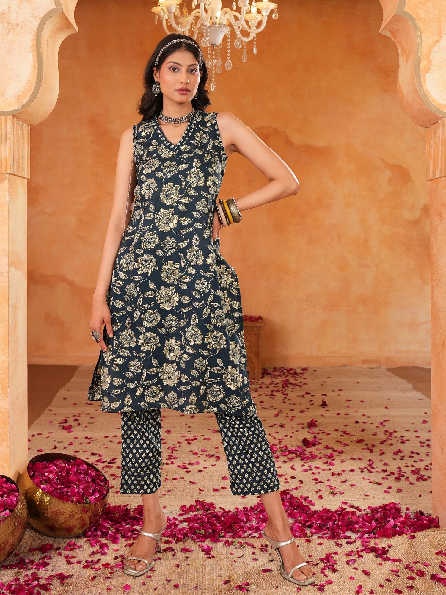 Women's Navy Blue  Floral Print V-Neck Cotton Straight Kurta with Pant Set