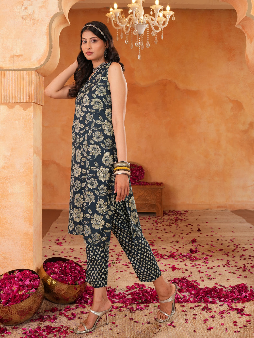 Women's Navy Blue  Floral Print V-Neck Cotton Straight Kurta with Pant Set