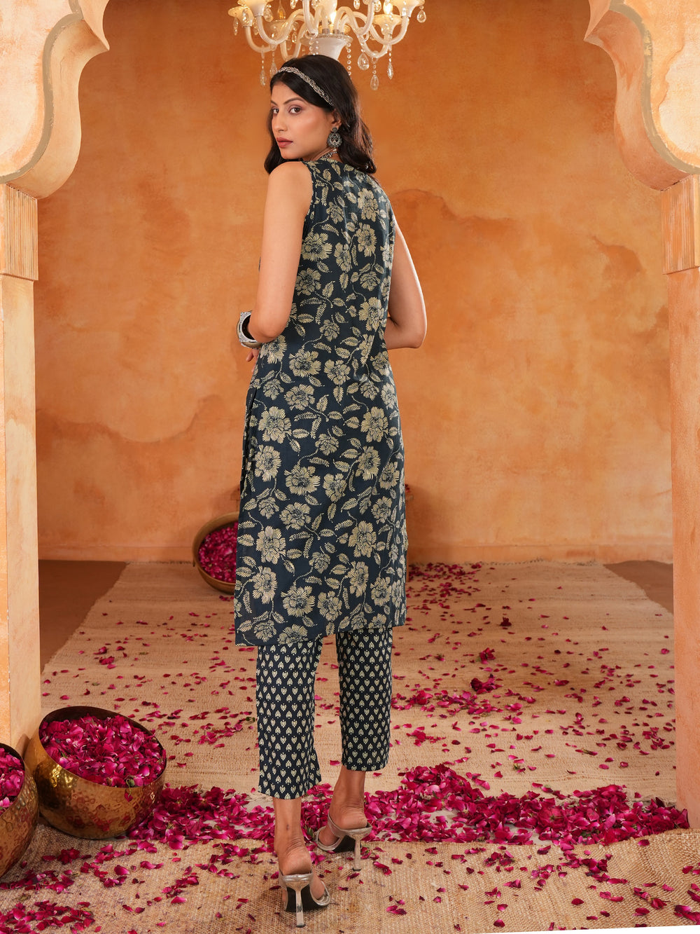 Women's Navy Blue  Floral Print V-Neck Cotton Straight Kurta with Pant Set