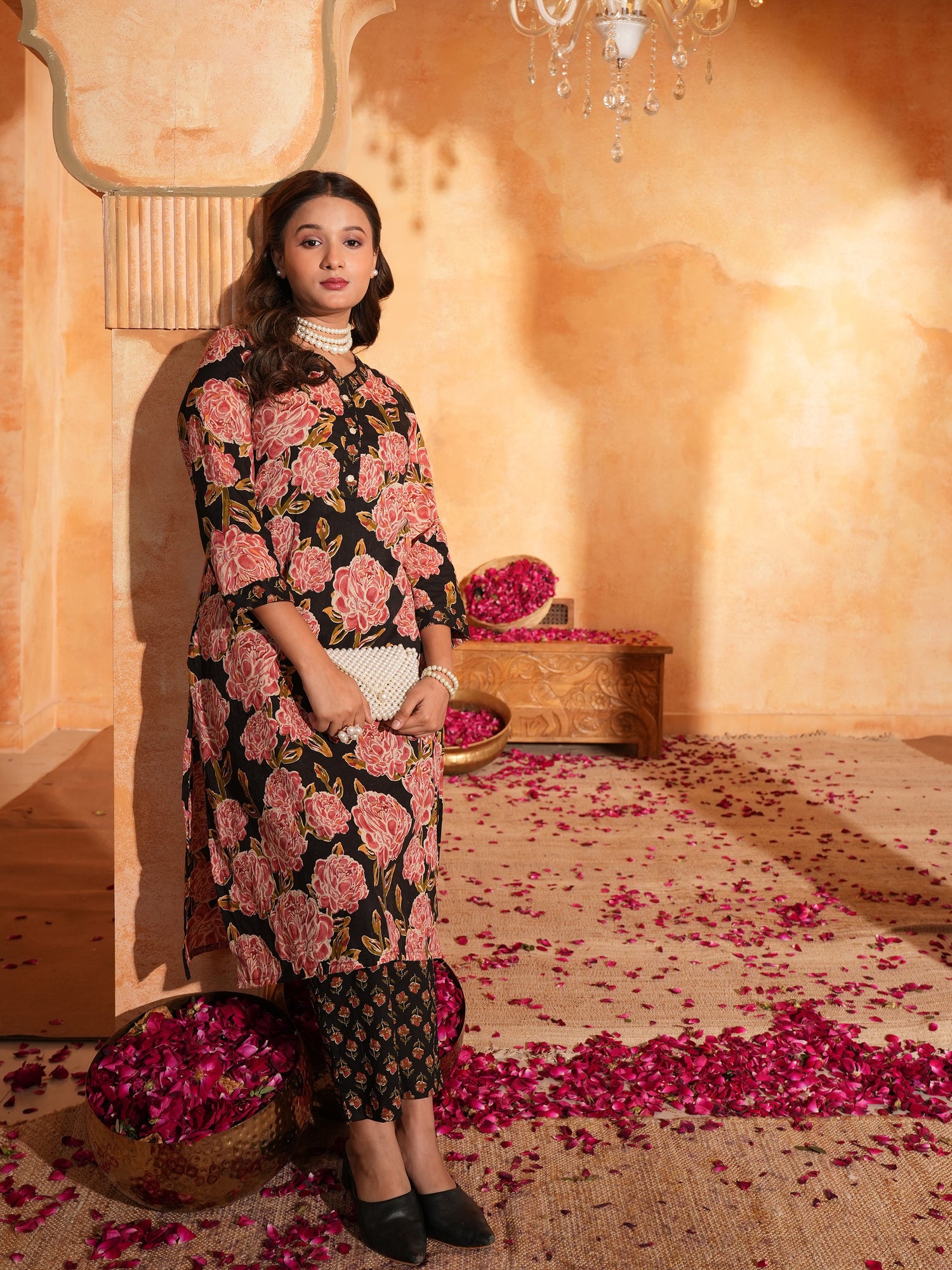 Women's Black Floral Print Cotton V-Neck Straight Kurta with Pant Set