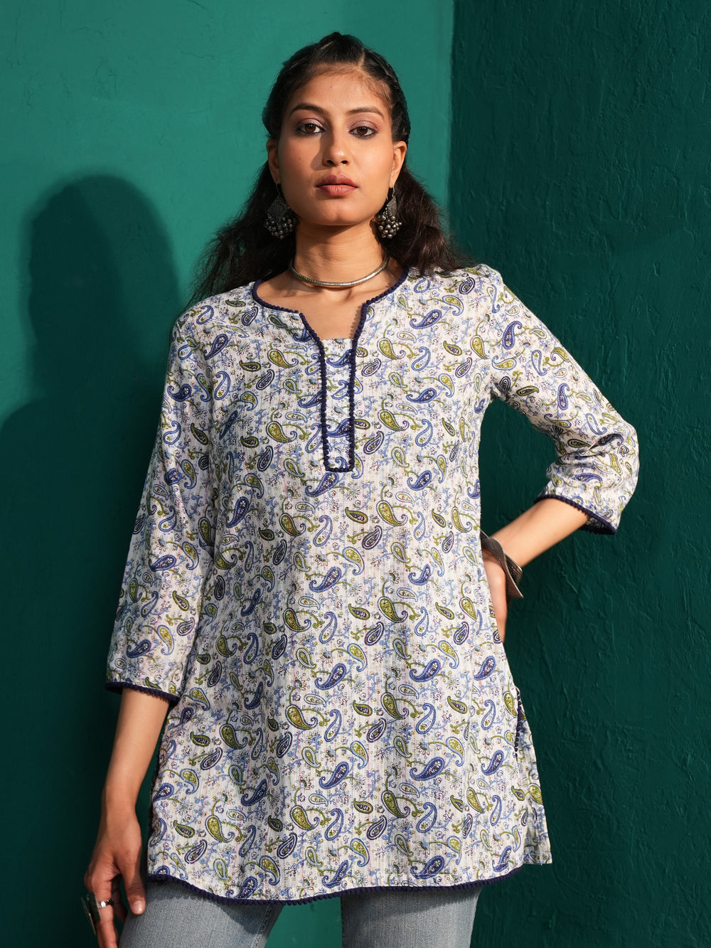 Women's Regular Fit Cotton Paisley Print Sweetheart Neck Ethnic Tunic